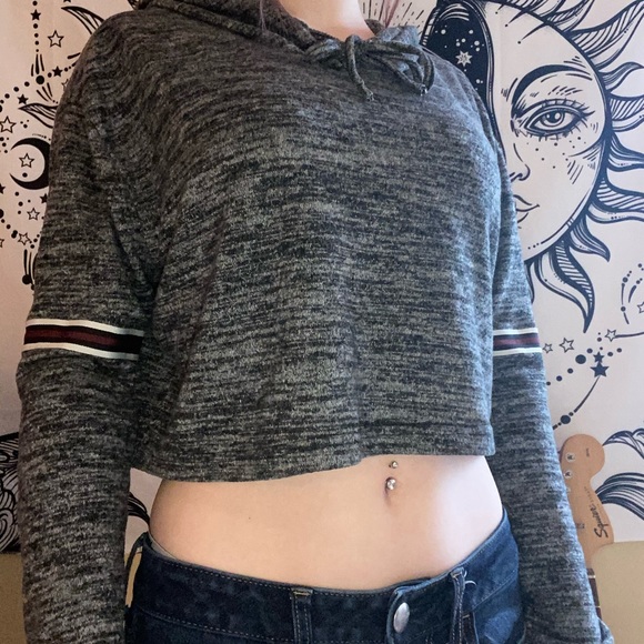 Soft Cropped Hooded Sweater - Picture 1 of 3